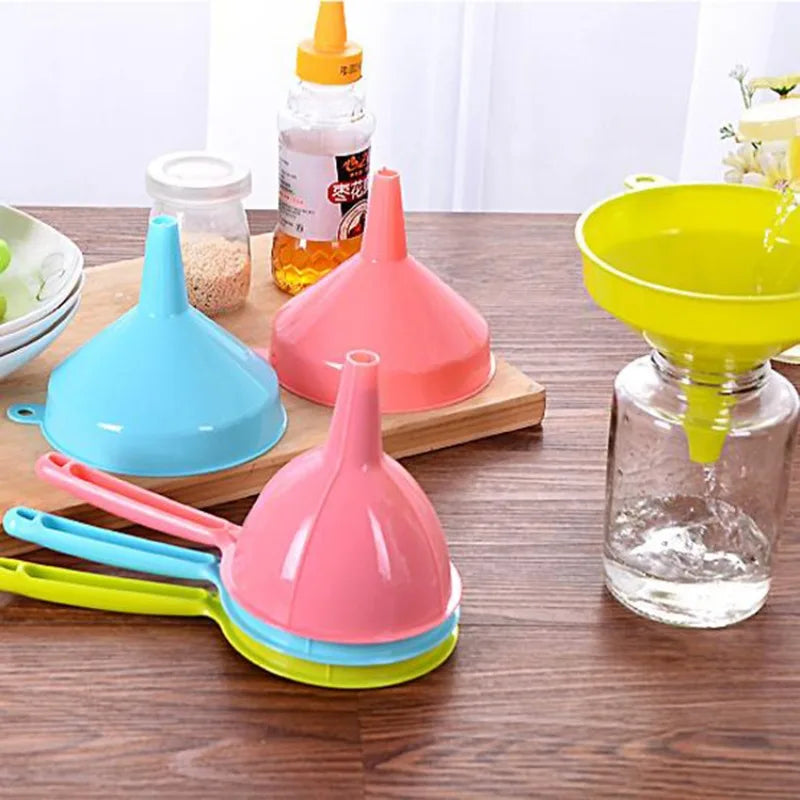 Plastic Long Handle Large Diameter Funnel Household Kitchen